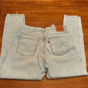 Levi's 501 Distressed Skinny Jeans